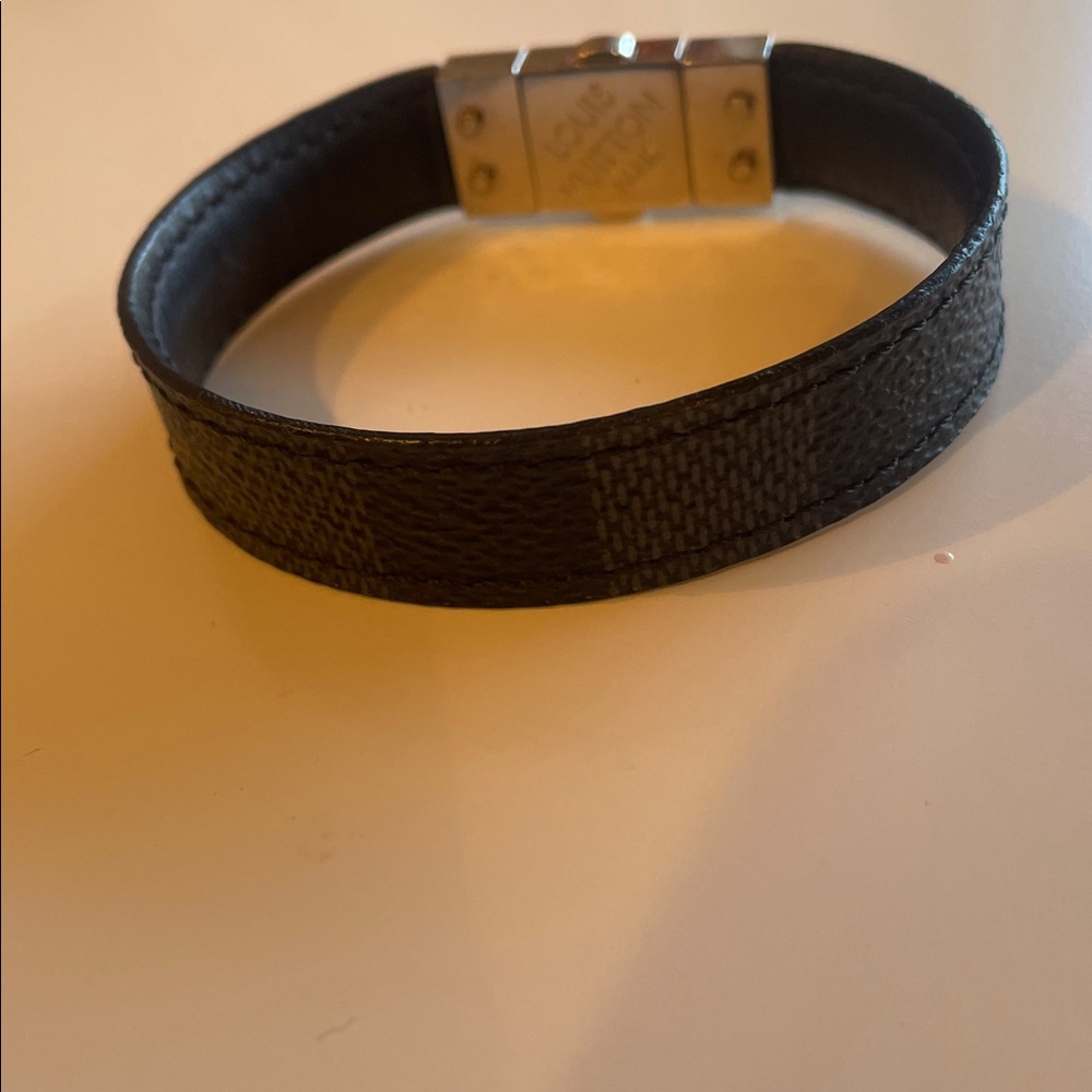 Men’s Louis Vuitton Bracelet - Picture 7 of 9